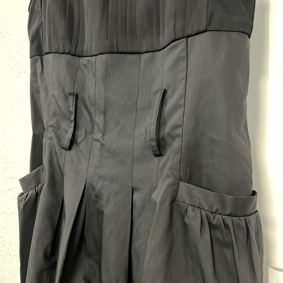 ALICE + OLIVIA WOOL BLEND PLEATED FRONT DRESS 6 - Picture 2 of 16